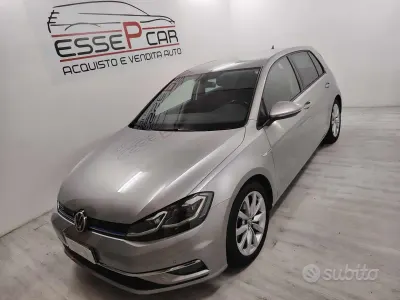 Usata VW Golf VIII Executive 131 CV (96 kW) 2020 Grigio Berlina