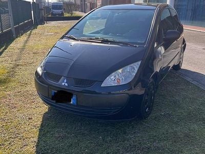 Nero Usata 2007 Mitsubishi Colt Utilitaria | 2800 € (Cara)