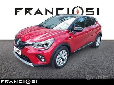 Usata Renault Captur Intens 160 CV (117 kW) 2021 Rosso SUV