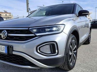 Usata VW T-Roc Style 110 CV (80 kW) 2022 Grigio SUV