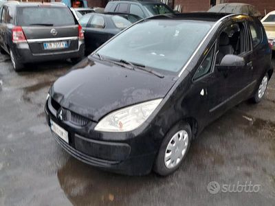 Usata Mitsubishi Colt 55 CV (40 kW) 2006 Nero Utilitaria