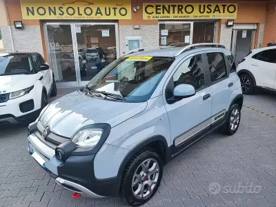 Occasion Fiat Panda Cross Cross 85 ch (62 kW) 2019 Gris Citadine