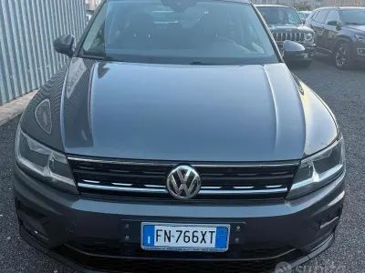 Gebraucht VW Tiguan 150 PS (110 kW) 2018 Grau SUV