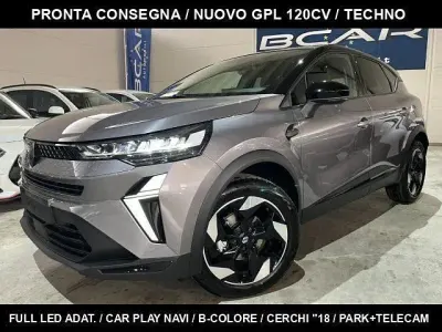 Nuova Renault Captur Play 120 CV (88 kW) 2026 Grigio scuro SUV
