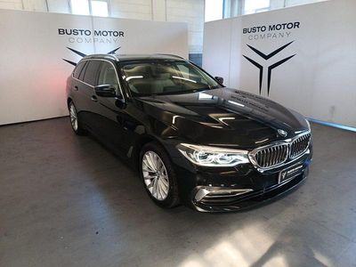 Usata BMW 520 Luxury Line 190 CV (139 kW) 2019 Nero / metallizzato Station wagon