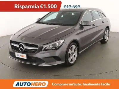 Usado Mercedes CLA200 Shooting Brake Executive 136 CV (100 kW) 2018 Gris Familiar