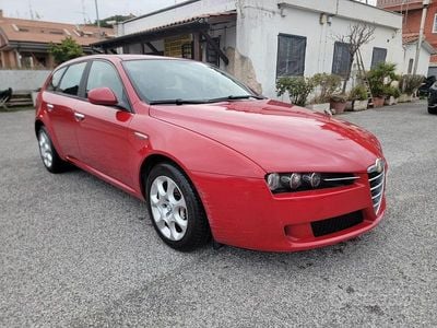 Usata Alfa Romeo 159 Distinctive 140 CV (102 kW) 2011 Rosso Station wagon