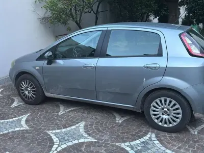 Usata Fiat Punto Evo Dynamic 69 CV (50 kW) 2011 Utilitaria