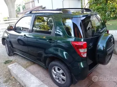 Usata Daihatsu Terios 105 CV (77 kW) 2008 Verde SUV