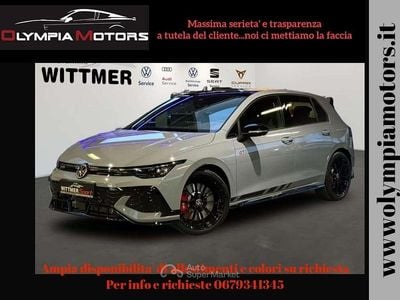 Usata VW Golf VIII GTI 300 CV (220 kW) 2025 Mondsteingrau Berlina