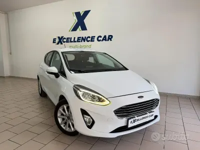 Usata Ford Fiesta Titanium 86 CV (63 kW) 2019 Bianco Utilitaria