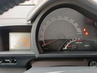 Usata Toyota iQ 90 CV (66 kW) 2009 Utilitaria