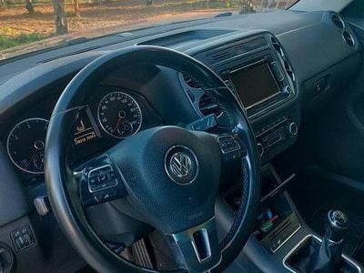 Usata VW Tiguan 140 CV (102 kW) 2021 Nero SUV