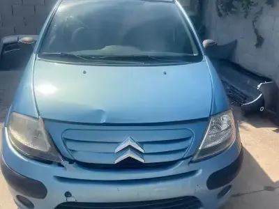 Usata Citroën C3 60 CV (44 kW) 2005 Blu Berlina