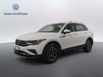 Usata VW Tiguan Life 150 CV (110 kW) 2023 0q pure white SUV