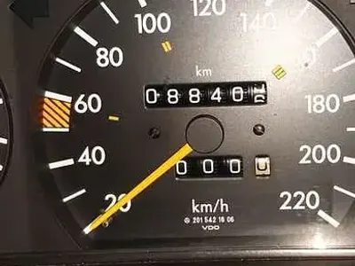 Usata Mercedes 190 122 CV (89 kW) 1988 Berlina