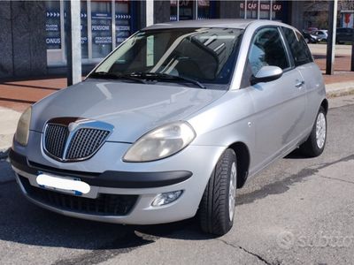 Grigio Usata 2005 Lancia Ypsilon Utilitaria | 2900 € (Cara)