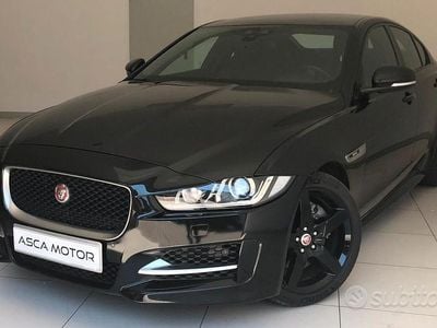 Usata Jaguar XE R-Sport 180 CV (132 kW) 2016 Nero Berlina