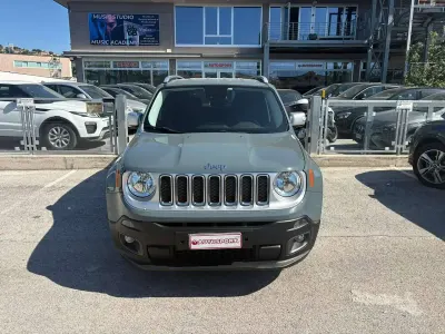 Usata Jeep Renegade Limited 150 CV (110 kW) 2015 Verde SUV