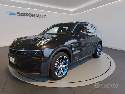 Begagnad Lynk & Co 01 261 HK (191 kW) 2024 Svart SUV