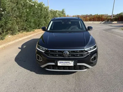Usata VW T-Roc Life 150 CV (110 kW) 2022 Nero SUV