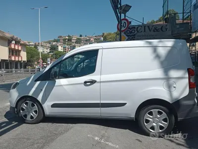 Usata Ford Transit Trend 101 CV (74 kW) 2022 Bianco Furgone