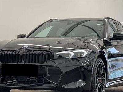 Usata BMW 330e M Sport 292 CV (214 kW) 2024 Saphirschwarz metallic Station wagon