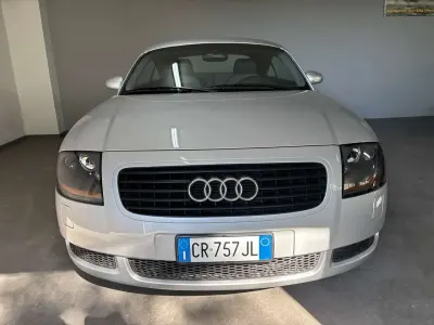 Usata Audi TT 179 CV (131 kW) 2001 Argento Coupé