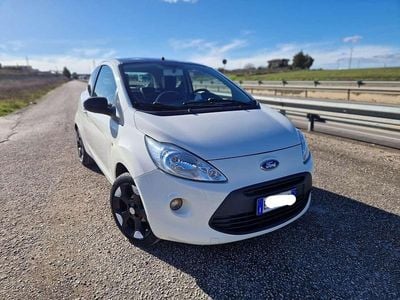Usata Ford Ka Collection 69 CV (50 kW) 2016 Bianco Utilitaria