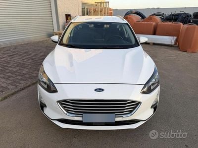 Usata Ford Focus 120 CV (88 kW) 2019 Bianco Station wagon
