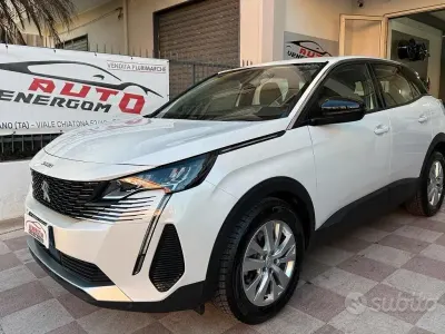 Usata Peugeot 3008 Active 131 CV (96 kW) 2022 Bianco SUV
