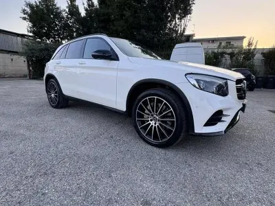 Usata Mercedes GLC250 204 CV (150 kW) 2019 Bianco SUV