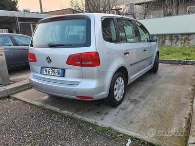 Usata VW Touran 105 CV (77 kW) 2011 Grigio Monovolume
