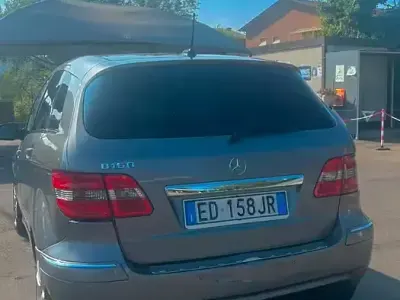 Usata Mercedes B150 95 CV (69 kW) 2010 Grigio Monovolume