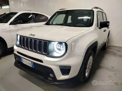 Usata Jeep Renegade Altitude 131 CV (96 kW) 2024 Bianco SUV