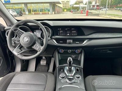 Usata Alfa Romeo Stelvio Business 190 CV (139 kW) 2020 Blu SUV
