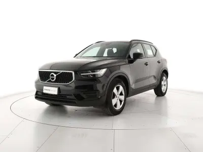 Usata Volvo XC40 Momentum 129 CV (94 kW) 2022 Nero SUV