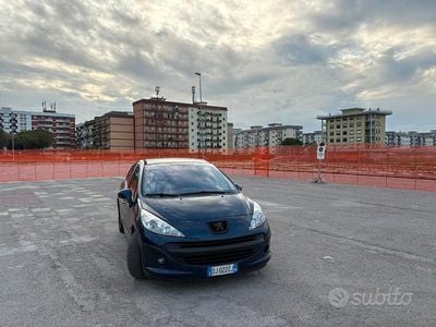 Usata Peugeot 207 70 CV (51 kW) 2007 Berlina