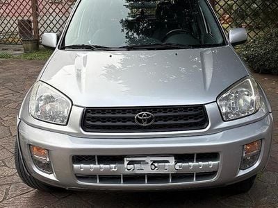 Grigio Usata 2003 Toyota RAV4 SUV | 6900 € (Buon prezzo)