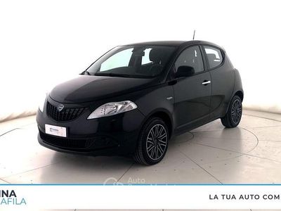 Usata Lancia Ypsilon Gold 69 CV (50 kW) 2024 Nero Utilitaria