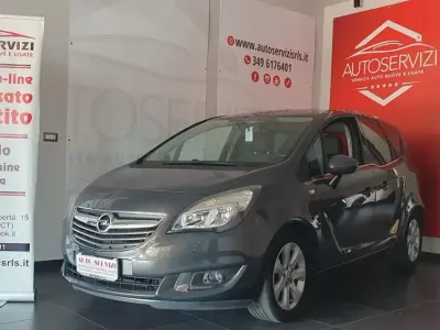 Usata Opel Meriva Cosmo 95 CV (69 kW) 2015 Grigio Monovolume