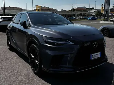 Usata Lexus RX500h Sport Line 272 CV (200 kW) 2024 Grigio SUV