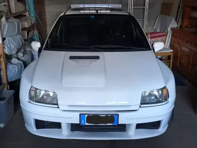 Usado Renault Clio 135 CV (99 kW) 1995 Utilitario