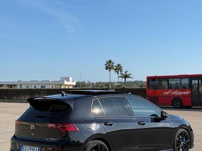 Begagnad VW Golf VIII R 333 HK (244 kW) 2024 Svart Sedan