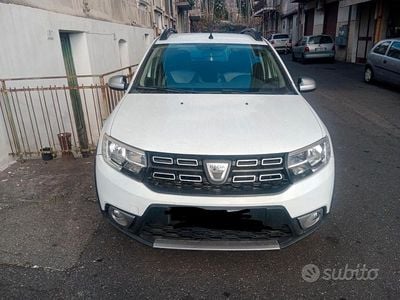 Usata Dacia Sandero Stepway 75 CV (55 kW) 2020 Bianco Monovolume