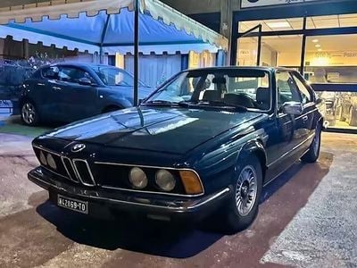 Begagnad BMW 635 218 HK (160 kW) 1983 Blå Sportkupé