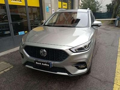 Argento Usata 2024 MG ZS Luxury SUV | 15.900 € (Buon prezzo)