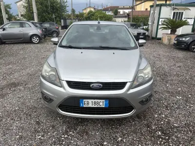 Usata Ford Focus Cabriolet Titanium 136 CV (100 kW) 2010 Grigio Cabrio