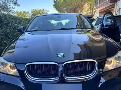 Usata BMW 318 143 CV (105 kW) 2013 Nero Berlina
