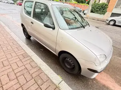 Käytetty Fiat 600 2004 Harmaa Sedan
